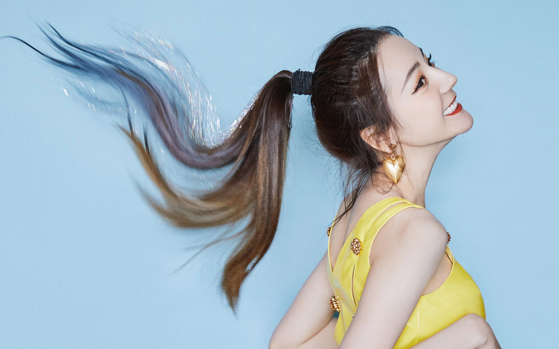 塔图姆突破内线连续得手凯尔特人占据上风,凯尔特人塔图姆打中锋可以吗